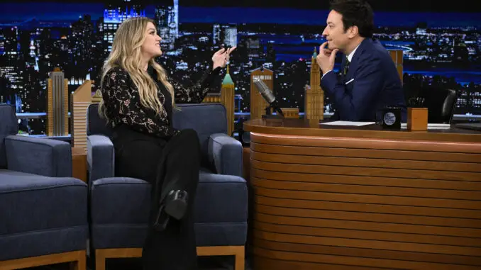 Kelly Clarkson - The Tonight Show starring Jimmy Fallon