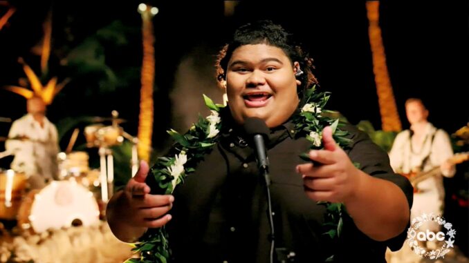 Iam Tongi White Christmas American Idol