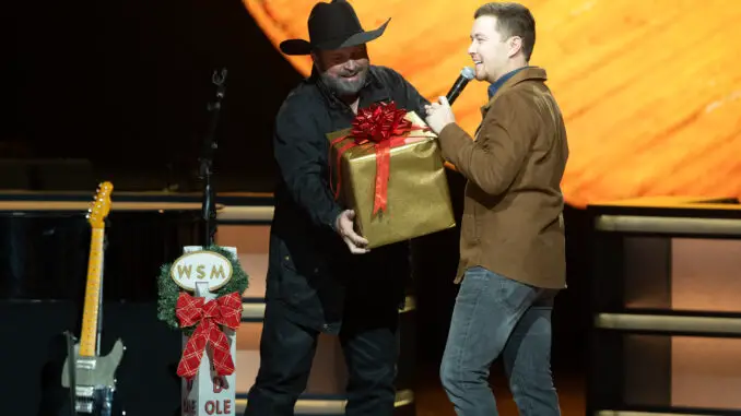 Garth Brooks invites Scotty McCreery to join the Grand Ole Opry