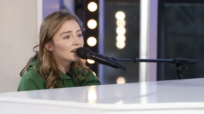 American Idol 2024 - EMMY RUSSELL