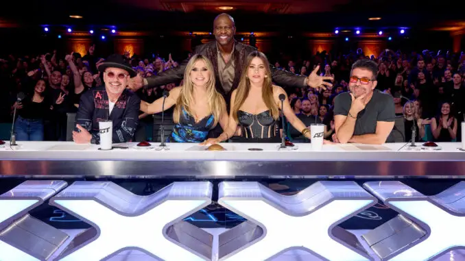 America's Got Talent 19 - Howie Mandel, Heidi Klum, Terry Crews, Sofía Vergara, Simon Cowell
