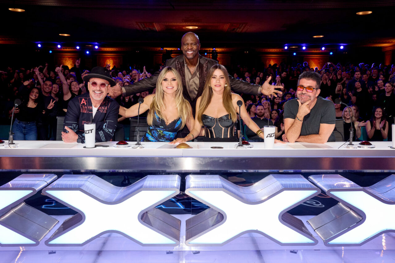 Howie Mandel, Heidi Klum, Terry Crews, Sofía Vergara, Simon Cowell - America's Got Talent 2024