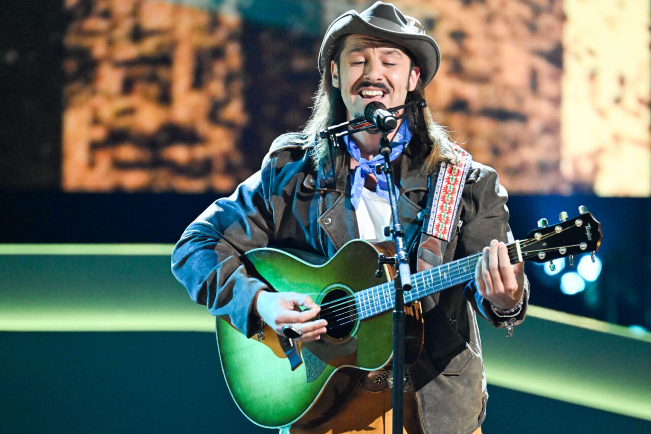 Dustin Dale Gaspard -- The Voice 28