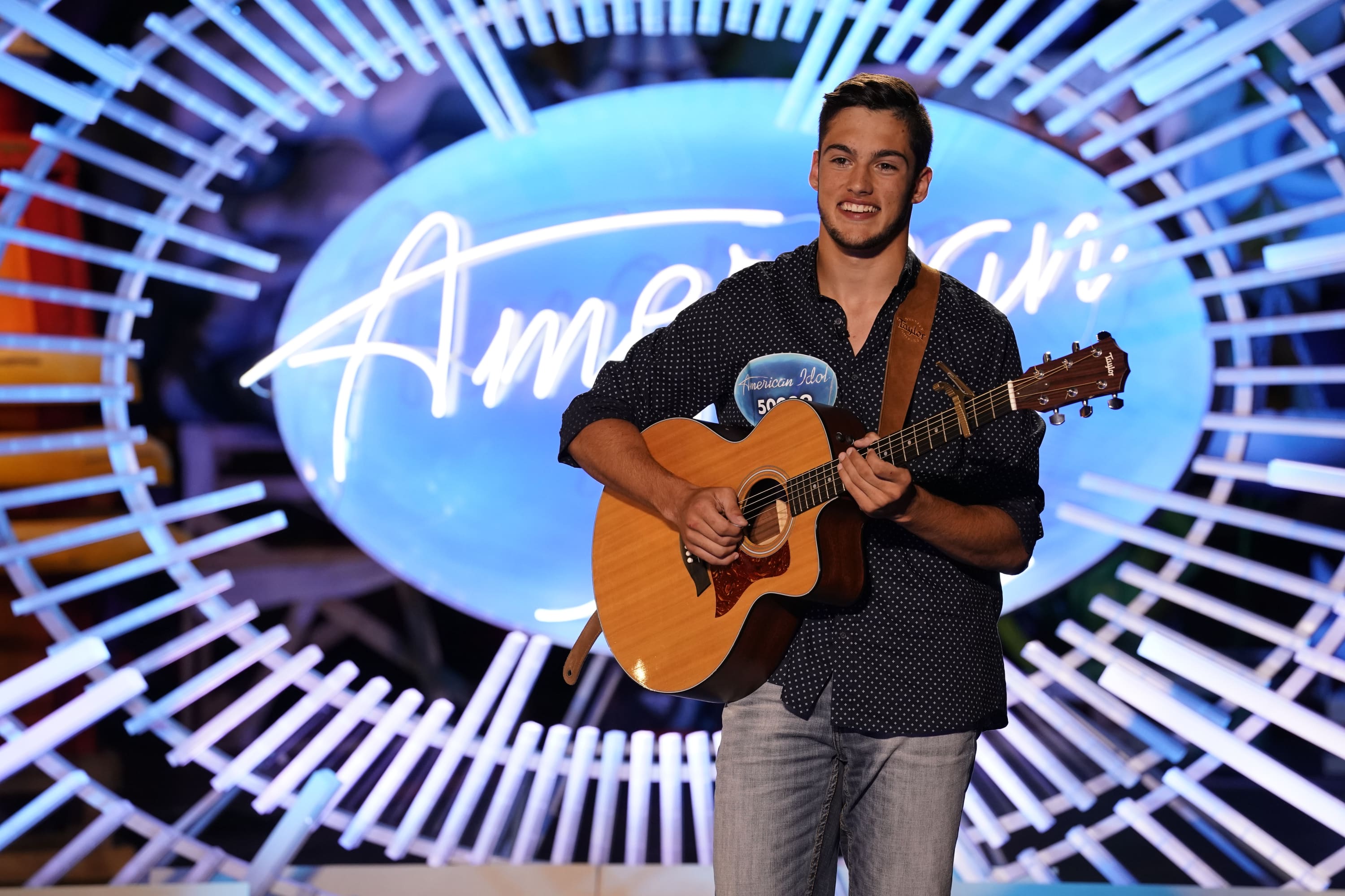 AMERICAN IDOL - "102 (Auditions)" - "American Idol" hea...