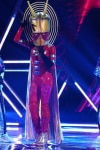 THE MASKED SINGER: Alien in the “All Together Now” episode of THE MASKED SINGER airing Wednesday, Feb. 13 (9:00-10:00 PM ET/PT) on FOX. © 2019 FOX Broadcasting. Cr: Michael Becker / FOX.