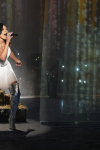 THE FOUR: BATTLE FOR STARDOM: Season one winner, Evvie McKinney performs in the "The Finale" Season Two finale episode of THE FOUR: BATTLE FOR STARDOM airing Thursday, August 2 (8:00-10:00 PM ET/PT) on FOX. CR: Michael Becker / FOX. © 2018 FOX Broadcasting Co.